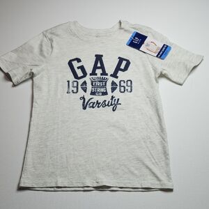 NWT GAP Kids Varsity Graphic T-Shirt | First String 1969 | NWT